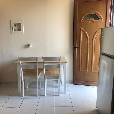 Savvas Apartments Bãi biển Bãi biển Plitra Ngoại thất bức ảnh