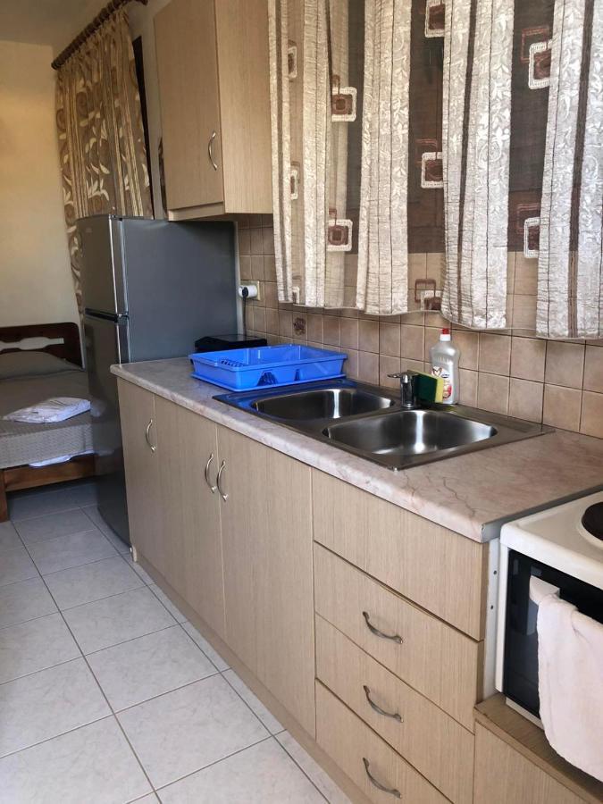 Savvas Apartments Bãi biển Bãi biển Plitra Ngoại thất bức ảnh